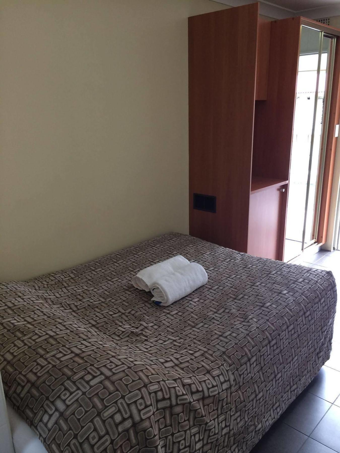 Liberty Plains Motor Inn Sydney Kültér fotó