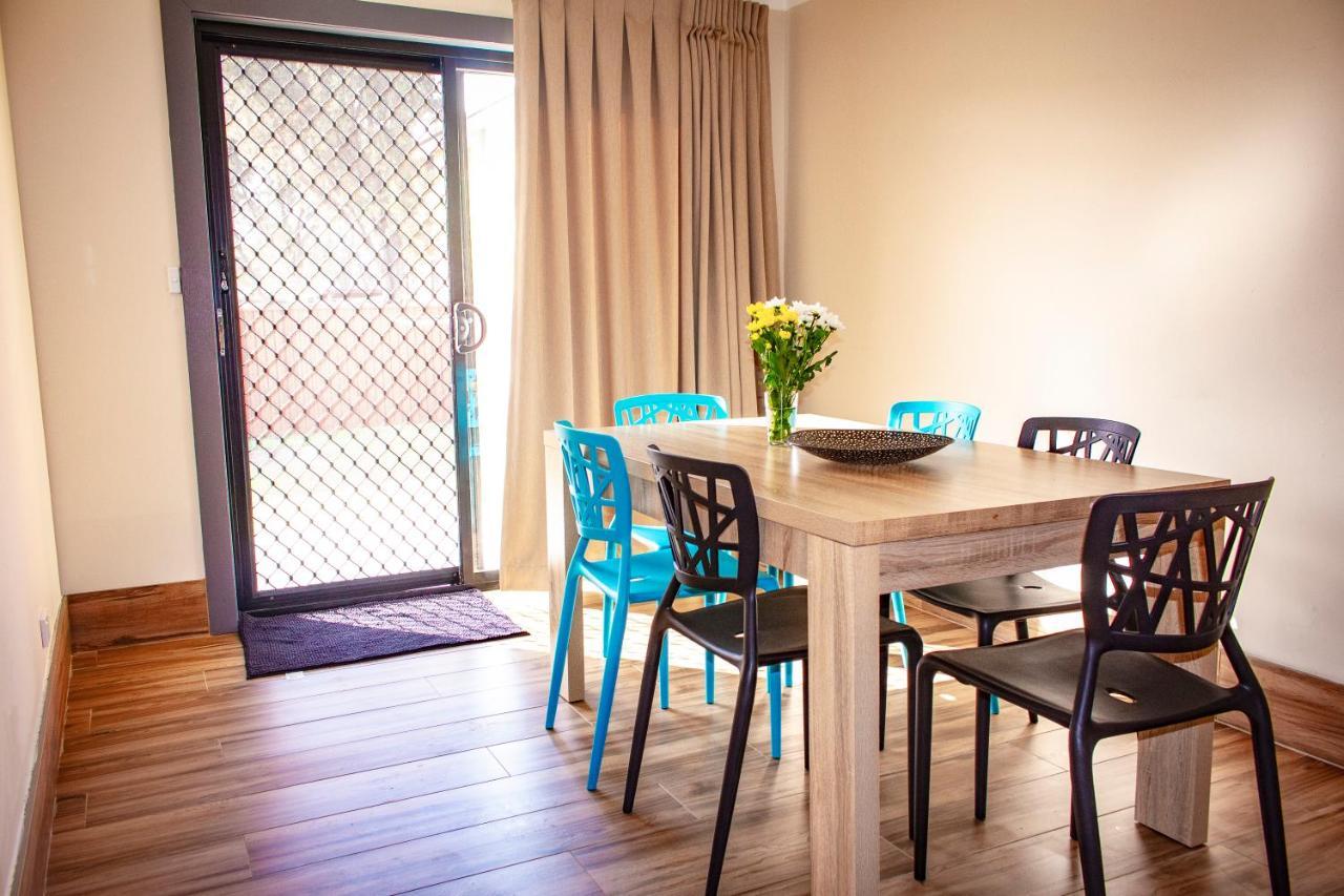 Liberty Plains Motor Inn Sydney Kültér fotó